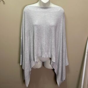 Lululemon Oversized Forward  flow cape O/S